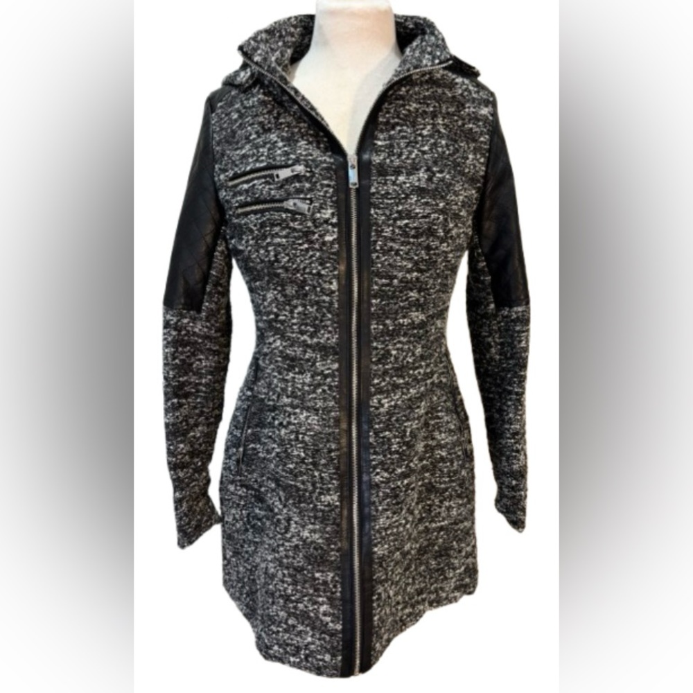 Size S Coalition LA Women's Black and Gray Jacket